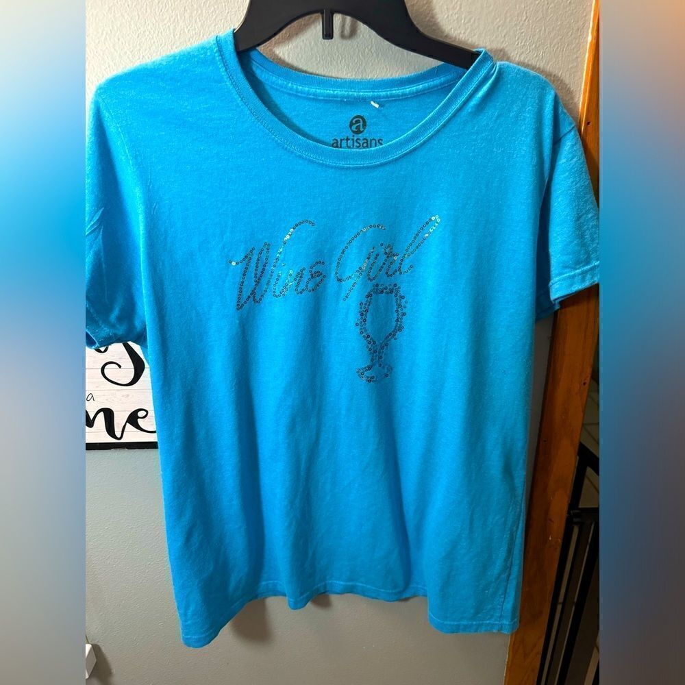 Artisians Wine Girl Sequence Tshirt Size L Blue